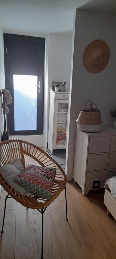 Coquette Maison De Village Nefiach Екстериор снимка